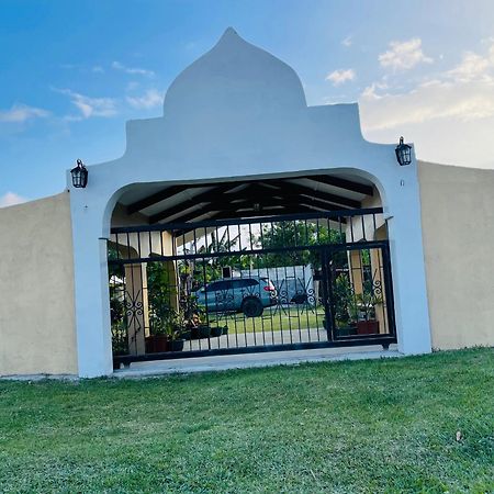 Janessa'S Dwellery Bed & Breakfast Port Vila Exterior photo