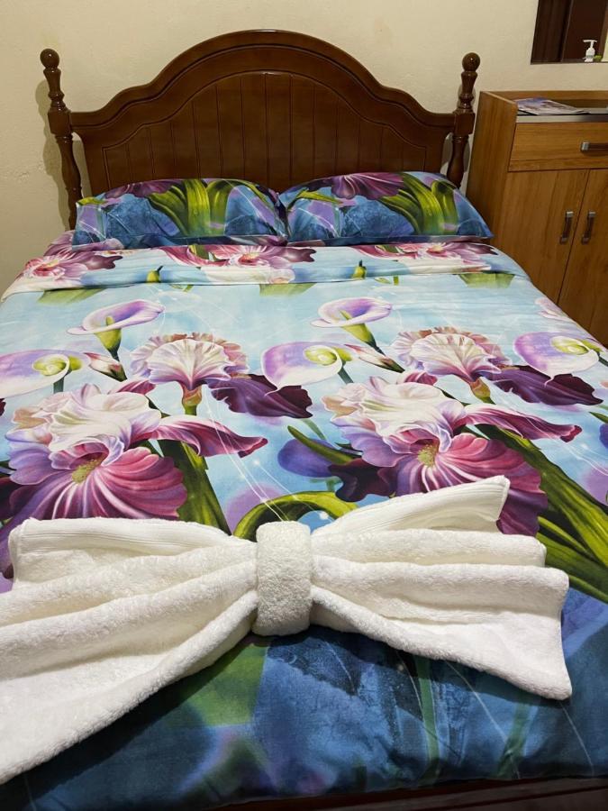 Janessa'S Dwellery Bed & Breakfast Port Vila Exterior photo